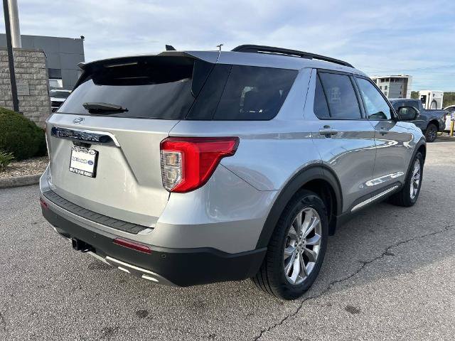 Certified 2023 Ford Explorer XLT w/ Equipment Group 202A RWD image 4