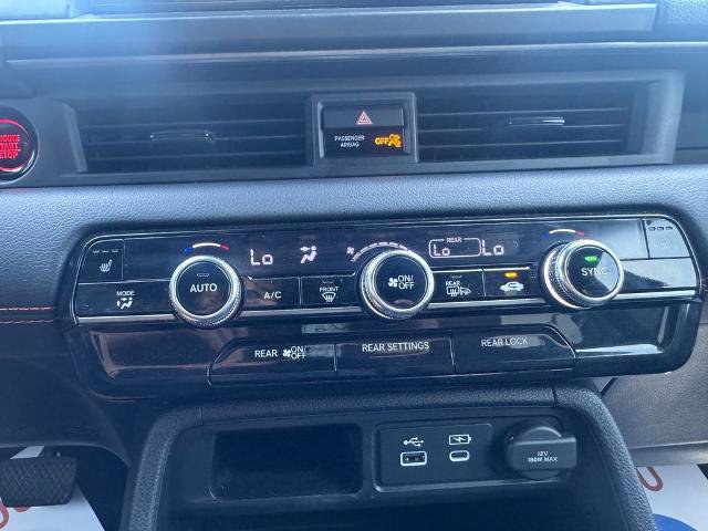 Used 2025 Honda Pilot TrailSport image 25