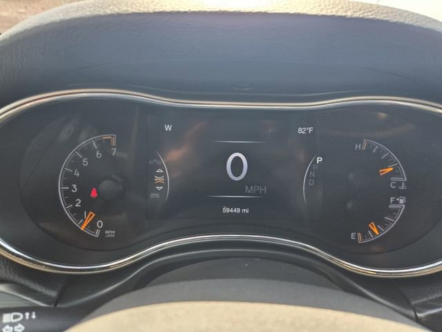 Used 2020 Jeep Grand Cherokee Altitude image 29