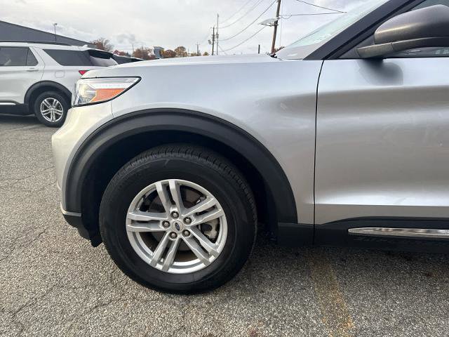 Certified 2022 Ford Explorer XLT w/ Equipment Group 202A image 14