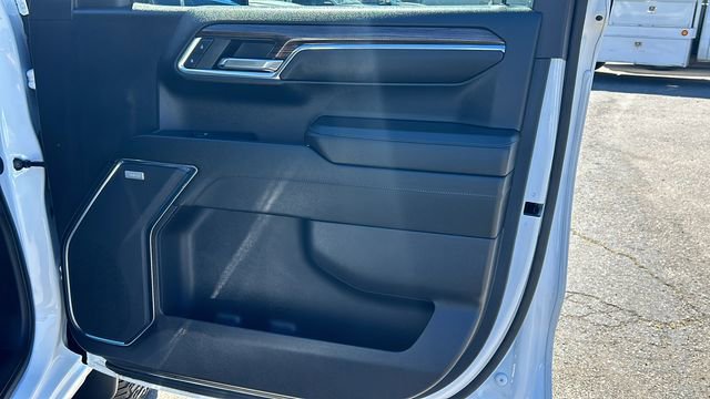 Used 2024 Chevrolet Silverado 1500 LT Trail Boss w/ Convenience Package II image 10