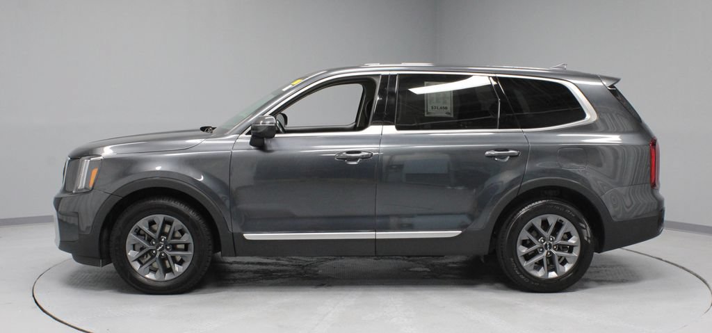 Used 2024 Kia Telluride LX FWD image 7