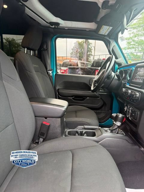 Used 2020 Jeep Wrangler Unlimited Sahara w/ Cold Weather Group AWD/4WD image 6