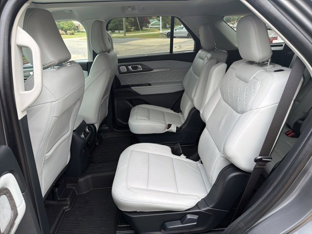Certified 2025 Ford Explorer Platinum w/ Ultimate Package image 25