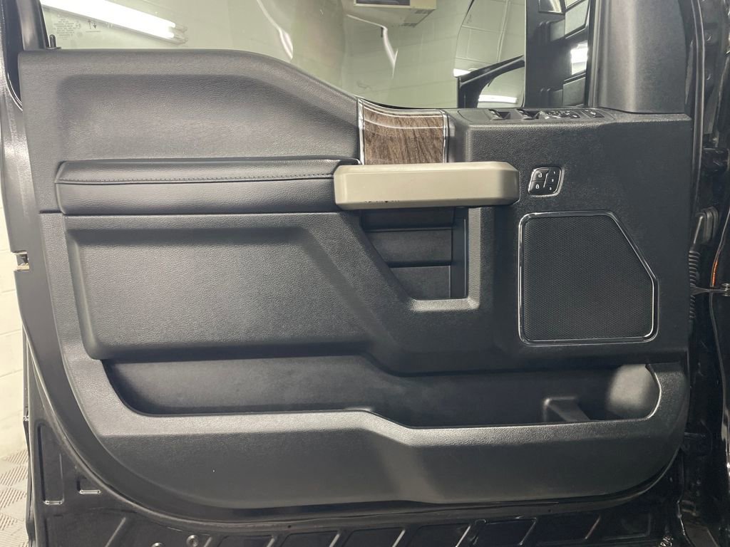 Certified 2019 Ford F450 Lariat w/ Lariat Ultimate Package image 25