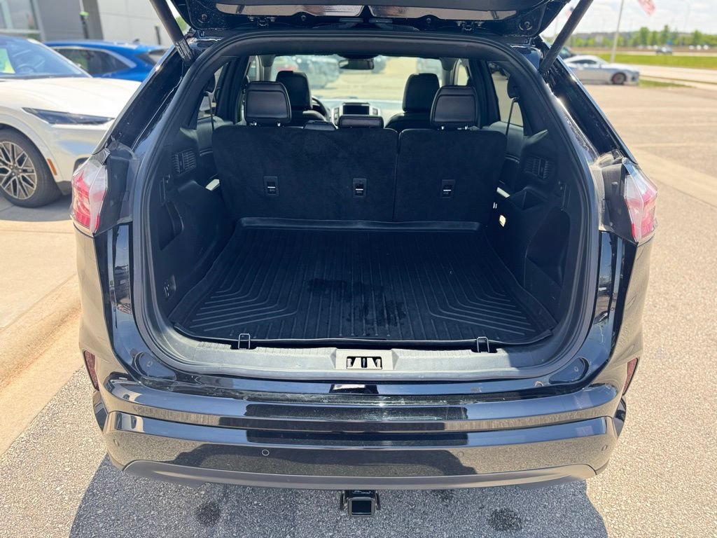 Certified 2022 Ford Edge ST-Line w/ Class II Trailer Tow Package AWD/4WD image 37
