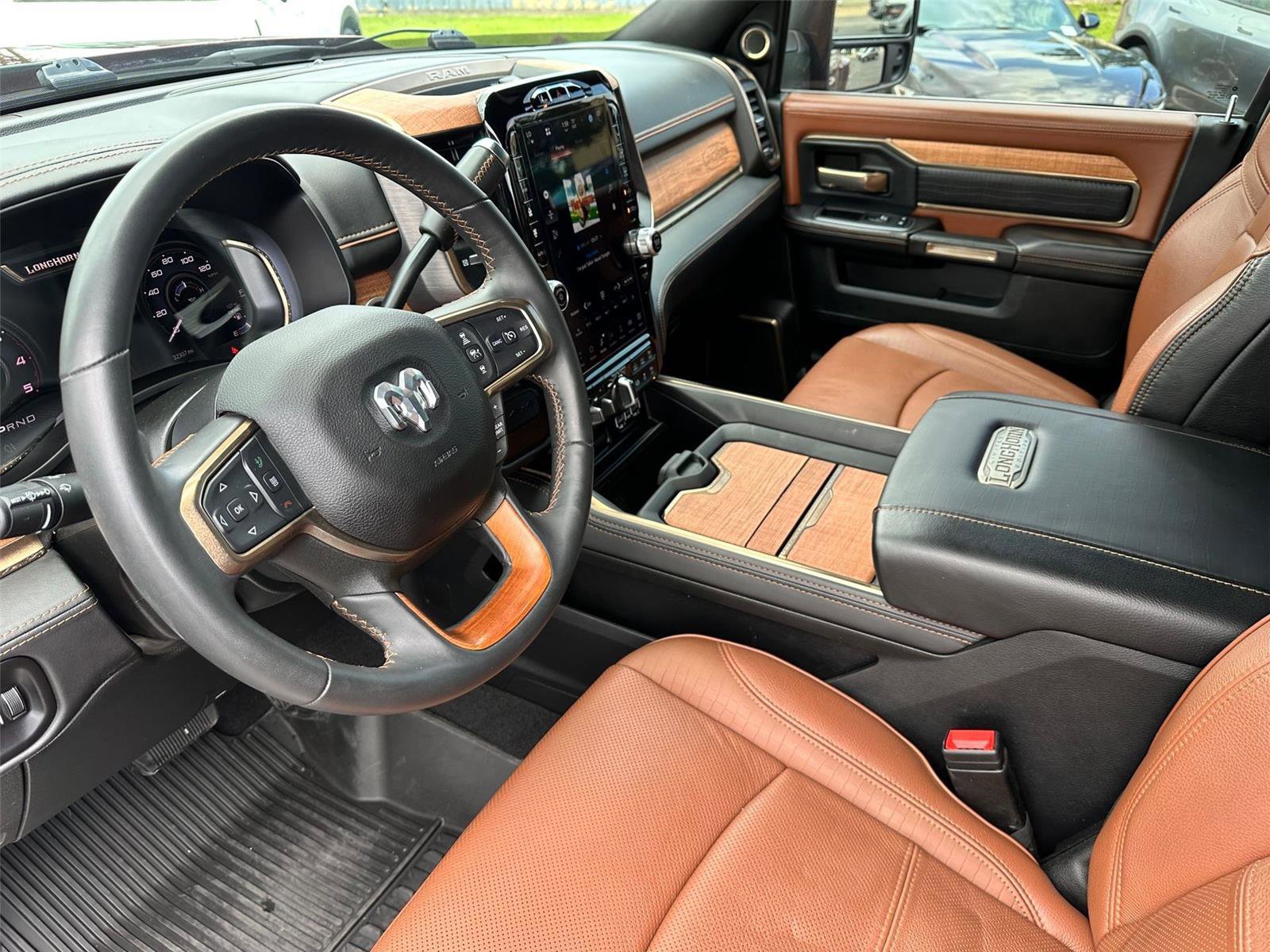 Used 2024 RAM 3500 Limited w/ Safety Group AWD/4WD image 8