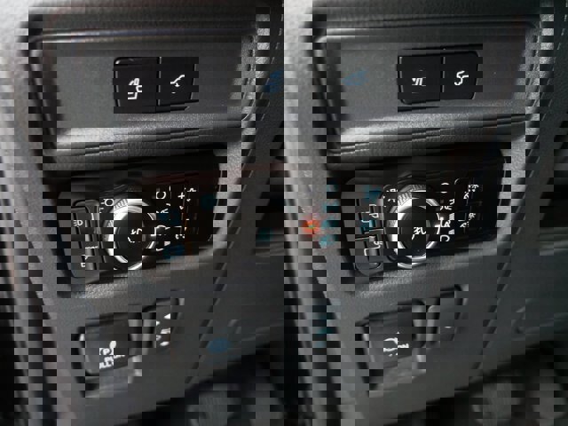 Certified 2023 Ford Expedition Platinum image 16