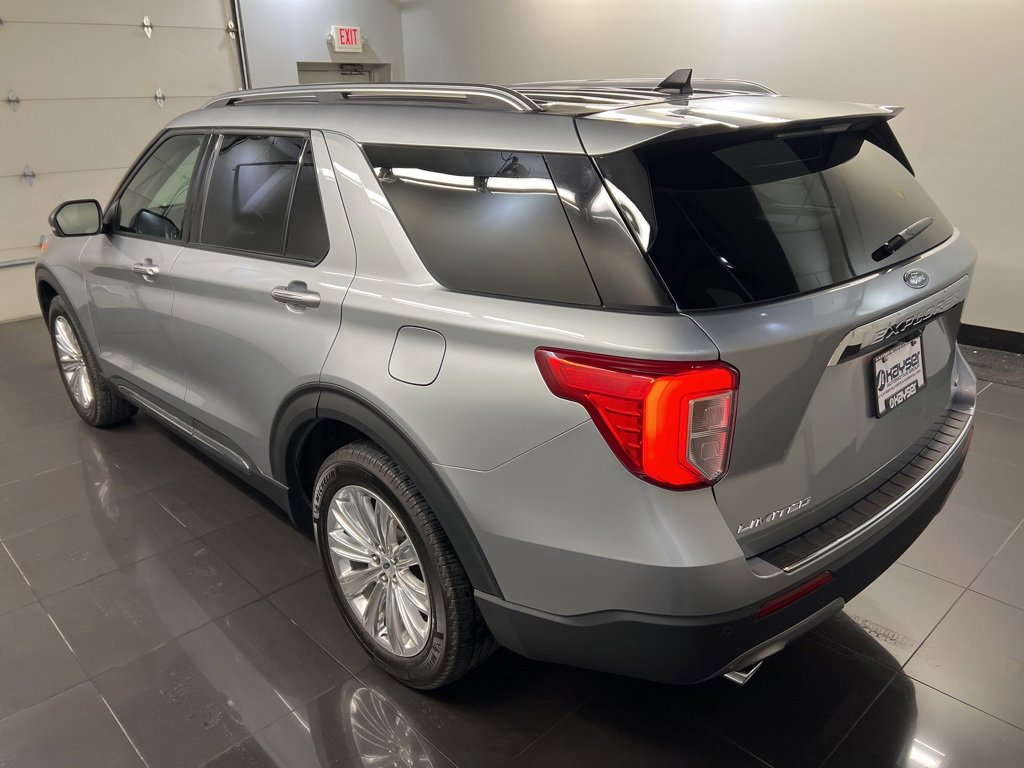 Certified 2023 Ford Explorer Limited w/ Hybrid Equipment Group 310A image 2