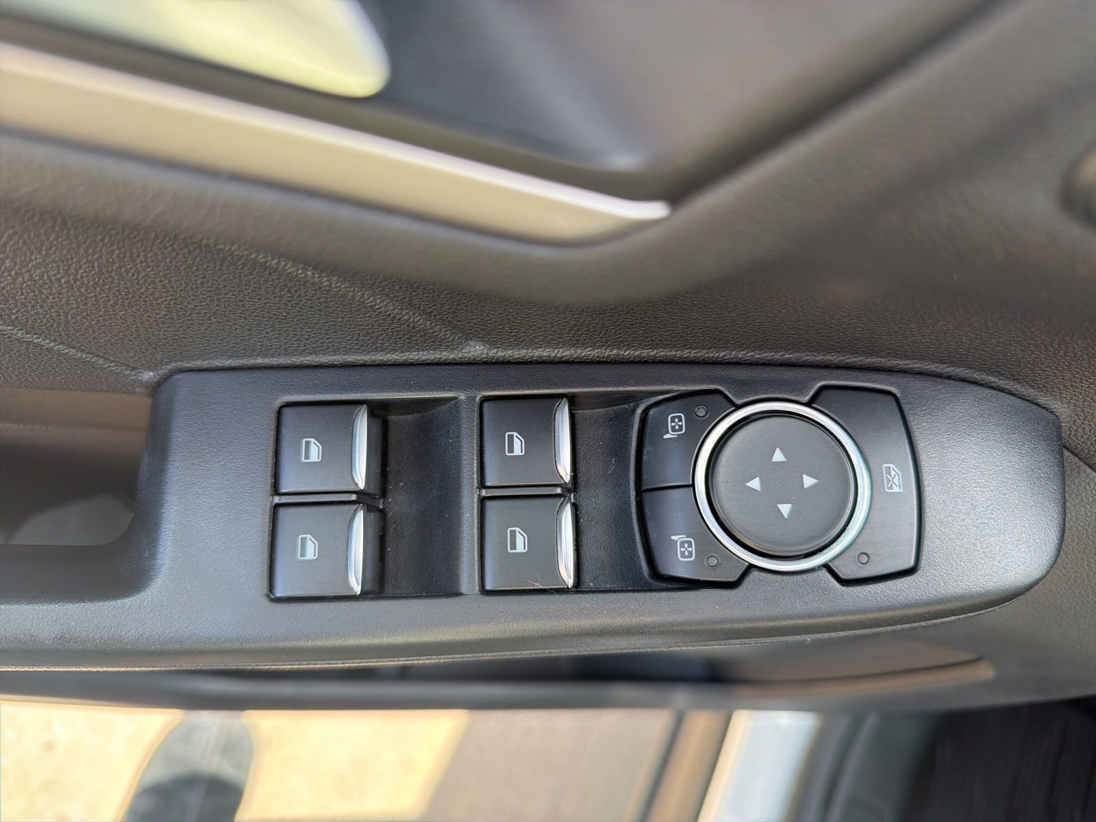 Certified 2021 Ford Escape SEL w/ Technology Package image 16