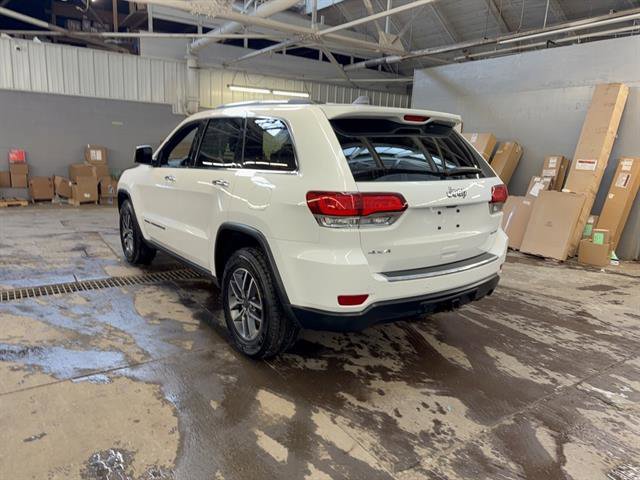 Used 2022 Jeep Grand Cherokee Limited w/ Trailer Tow Group IV image 13