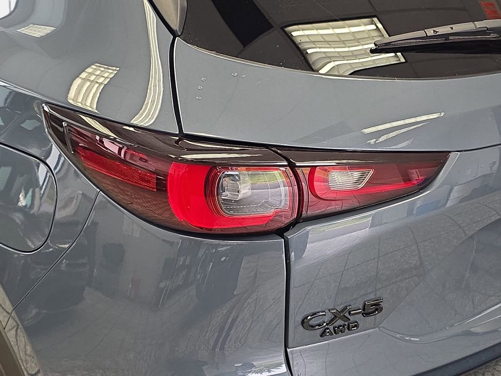 Used 2023 MAZDA CX-5 Carbon Edition AWD/4WD image 31