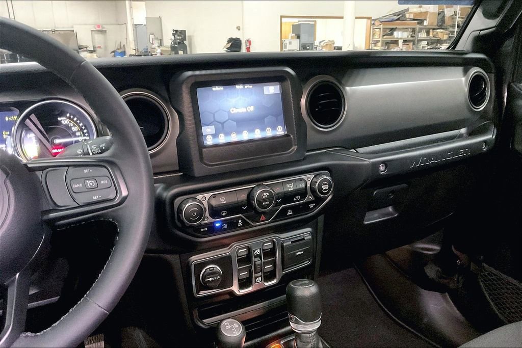 Used 2023 Jeep Wrangler Unlimited image 8