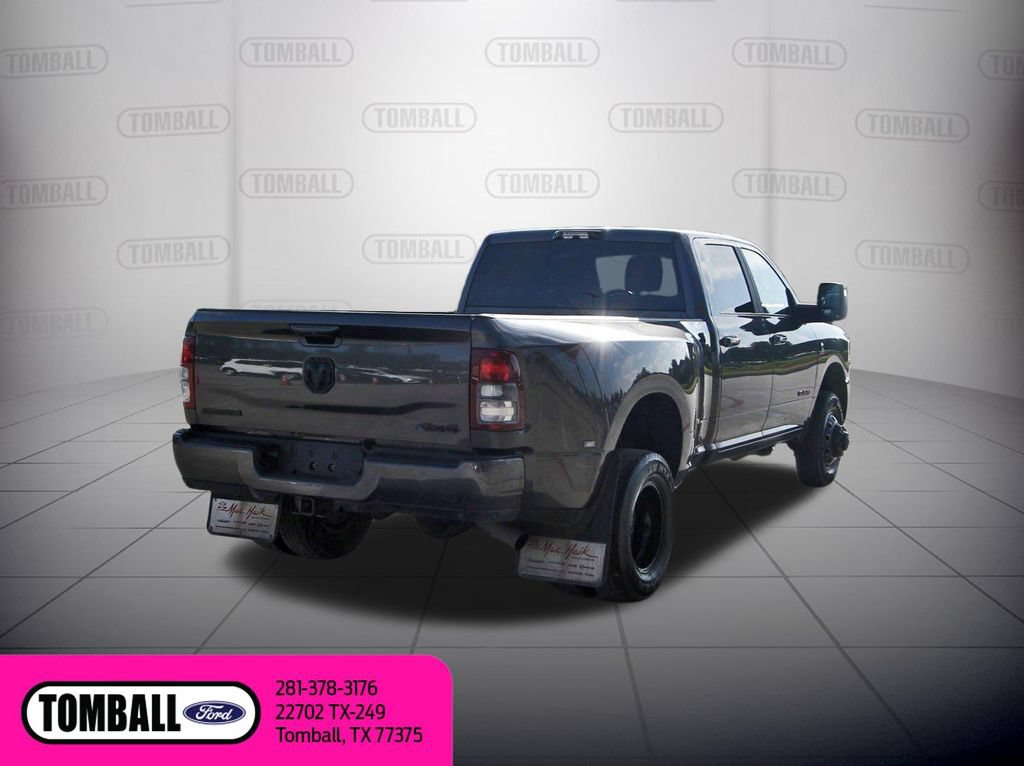Used 2024 RAM 3500 Big Horn w/ Night Edition AWD/4WD image 8