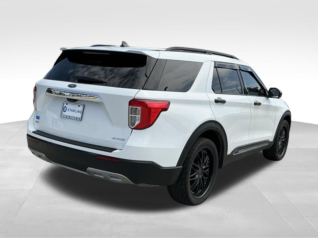 Certified 2023 Ford Explorer XLT w/ Equipment Group 202A AWD/4WD image 7