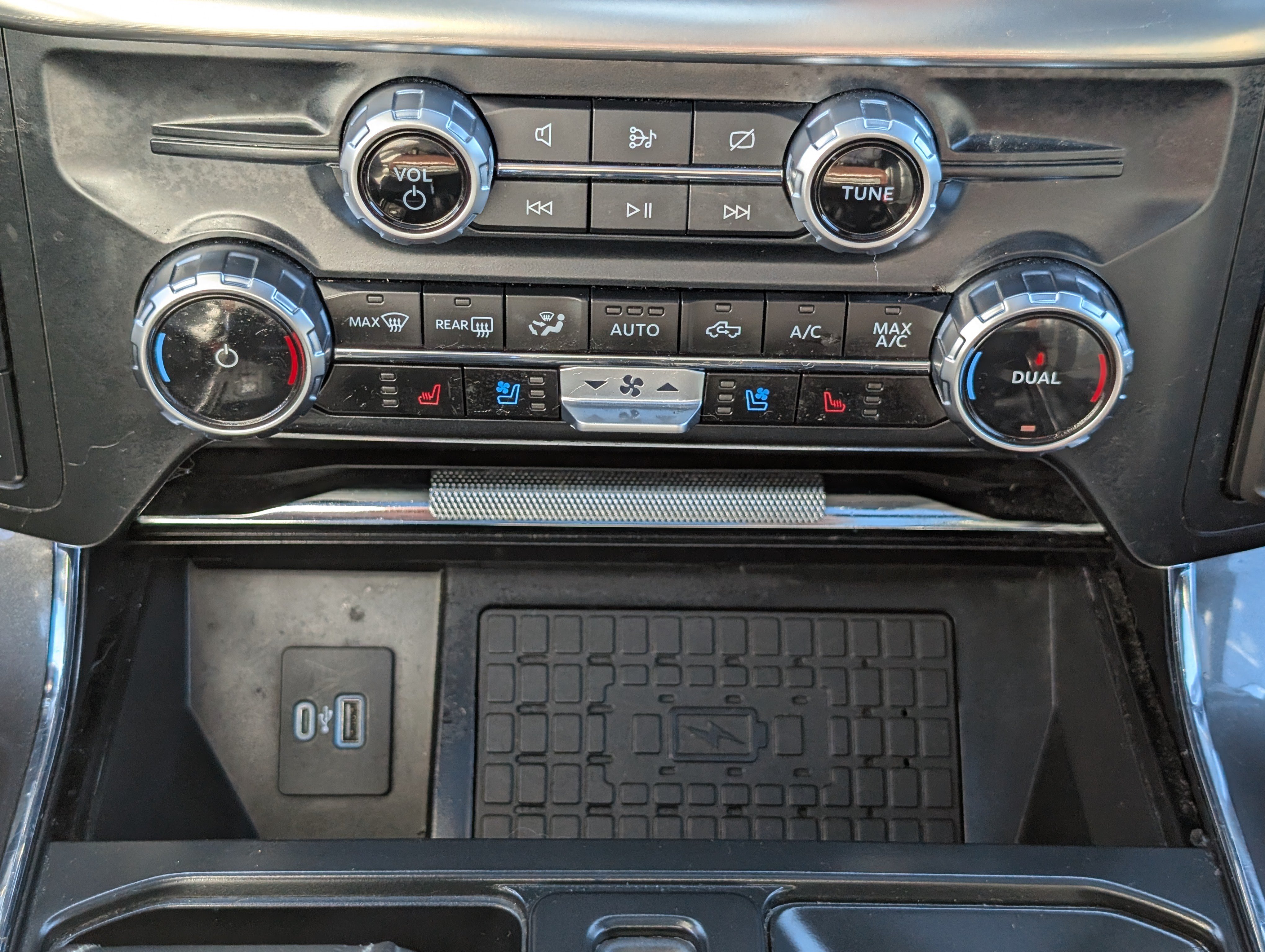 Certified 2023 Ford F150 Lariat w/ Max Trailer Tow Package AWD/4WD image 32