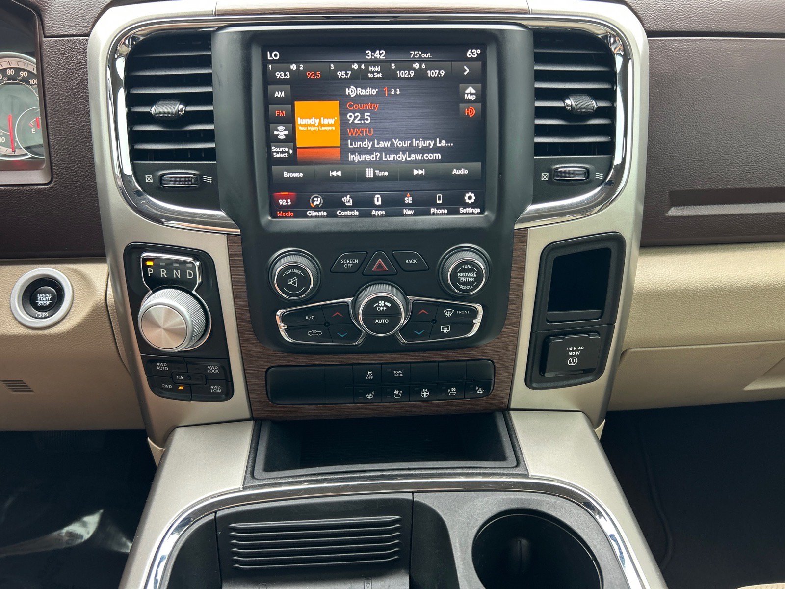 Used 2018 RAM 1500 Laramie w/ Convenience Group AWD/4WD image 26