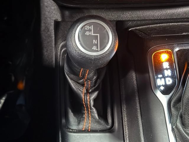 Used 2023 Jeep Gladiator Mojave w/ Cold Weather Group AWD/4WD image 33