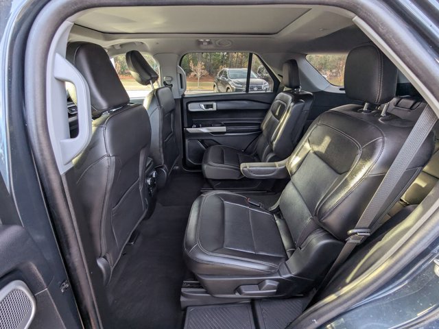 Certified 2023 Ford Explorer Limited w/ Hybrid Equipment Group 310A image 33