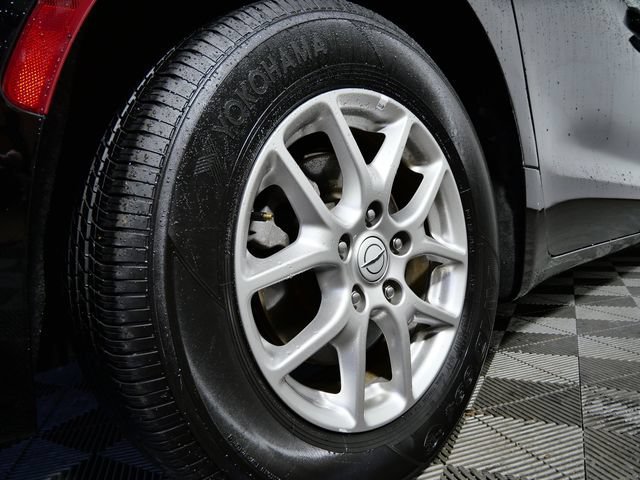 Used 2025 Chrysler Pacifica Select FWD image 8