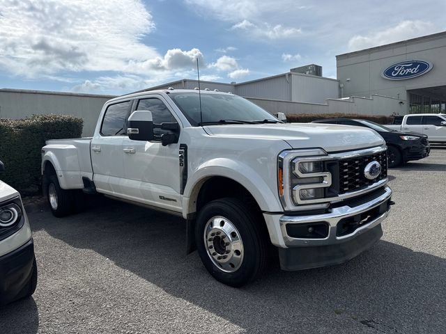 Certified 2023 Ford F450 Lariat w/ Lariat Ultimate Package AWD/4WD image 5