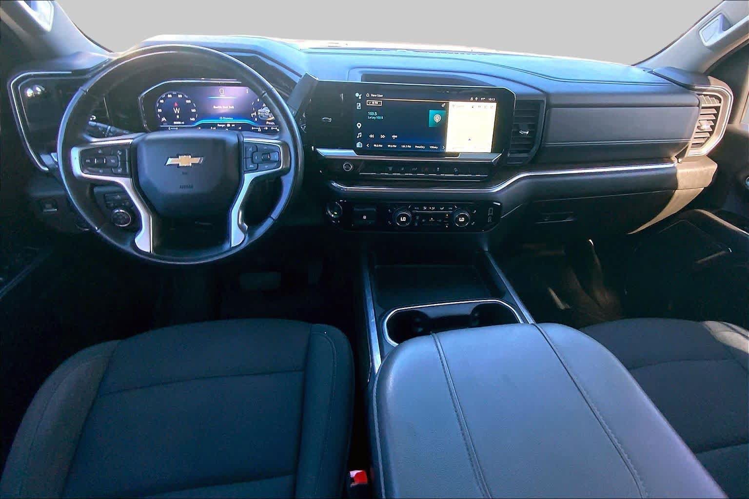 Used 2024 Chevrolet Silverado 2500 LT AWD/4WD image 16