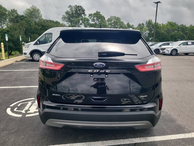 Certified 2024 Ford Edge SEL w/ Convenience Package AWD/4WD image 6