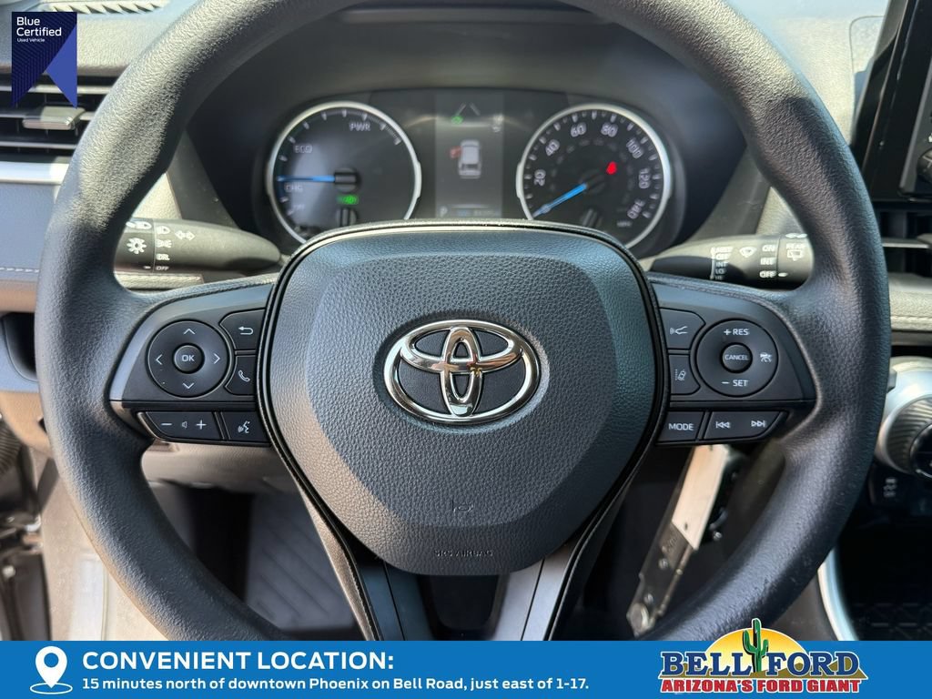 Used 2022 Toyota RAV4 LE AWD/4WD image 11