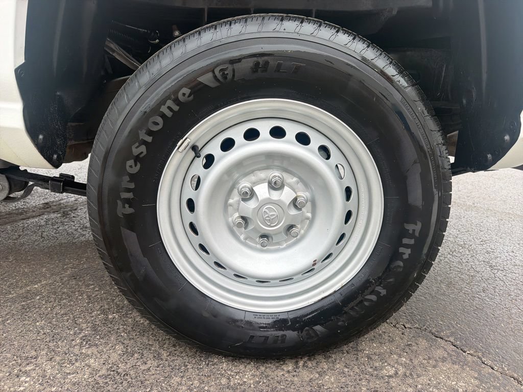 Used 2024 Toyota Tacoma SR RWD image 43