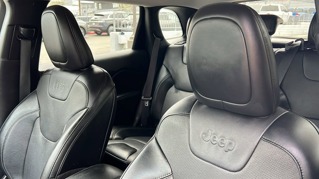 Used 2022 Jeep Cherokee Latitude Lux image 14