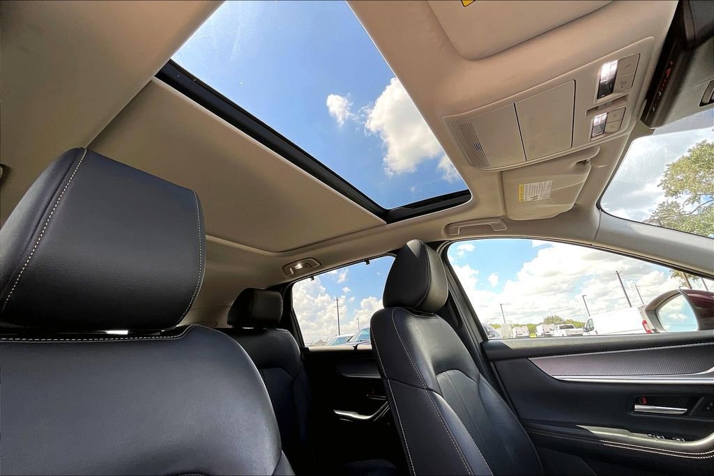 Used 2024 MAZDA CX-90 3.3 Turbo w/ Premium Package image 28