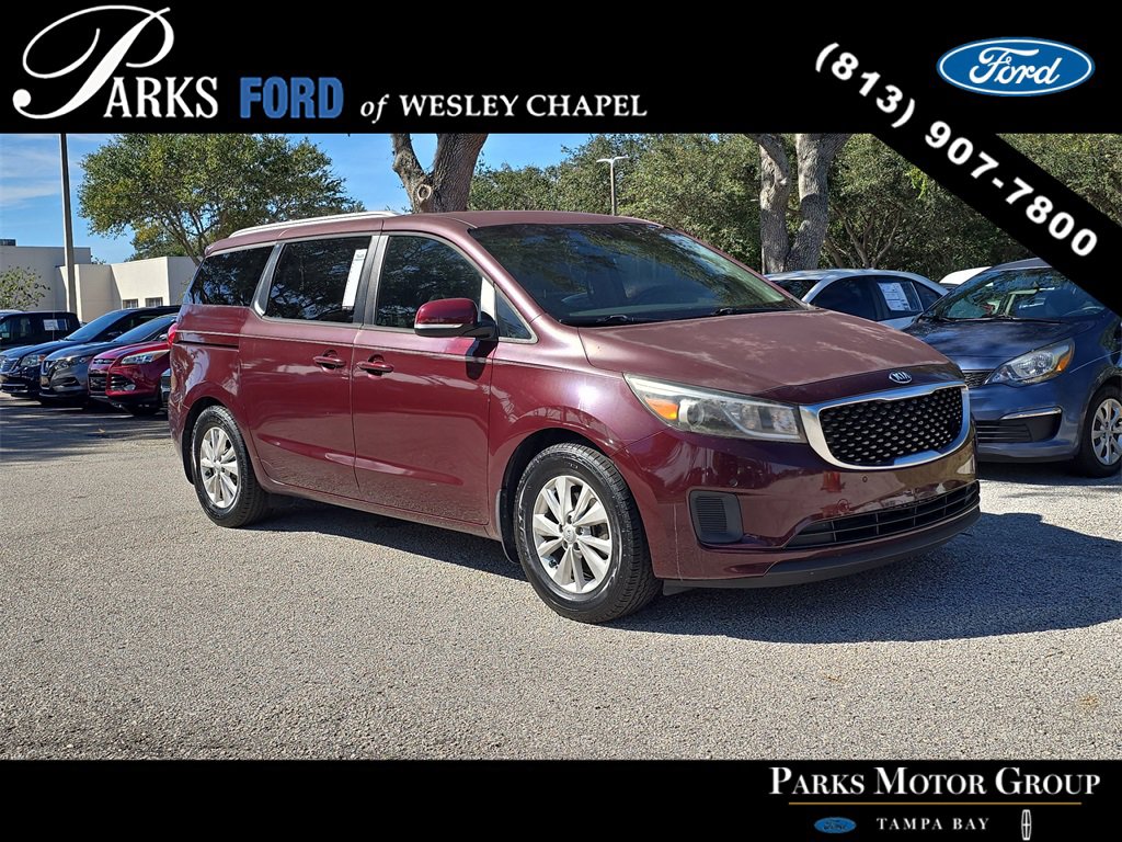 Used 2017 Kia Sedona LX w/ LX Essentials Premium Package