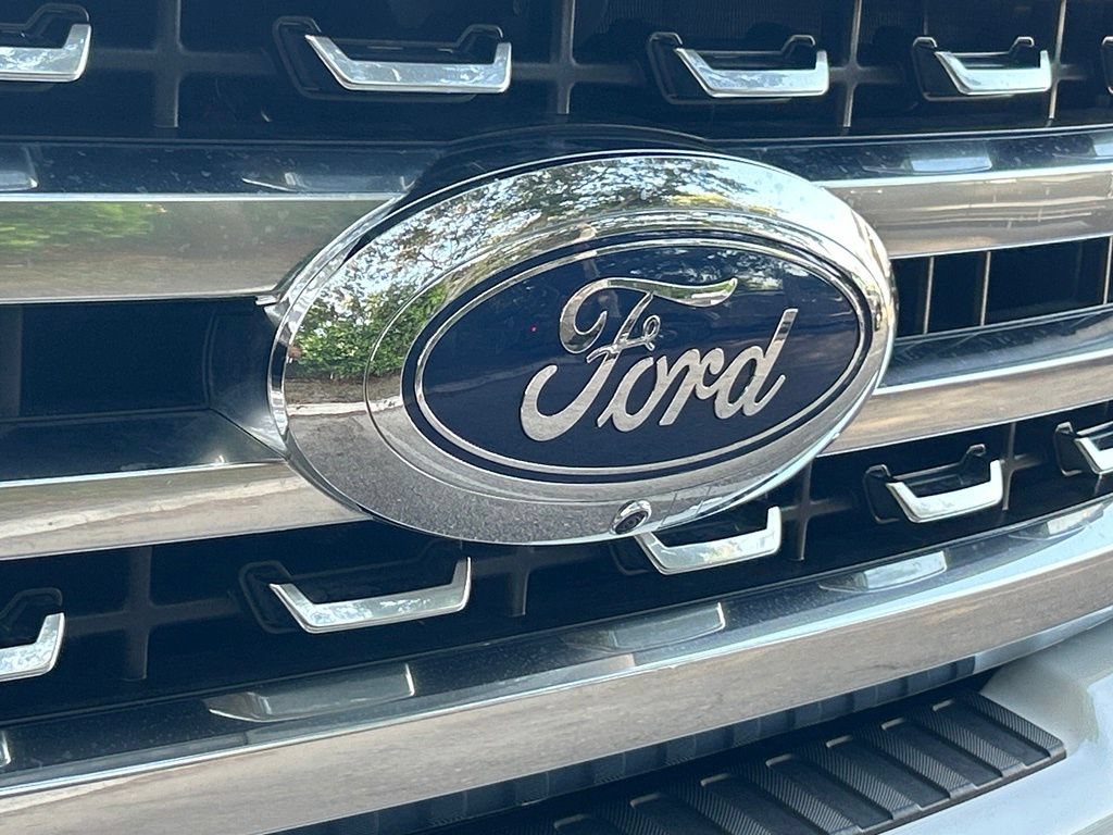 Certified 2024 Ford F250 Platinum w/ FX4 Off-Road Package AWD/4WD image 23