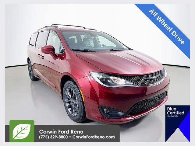 Used 2020 Chrysler Pacifica Touring-L image 8