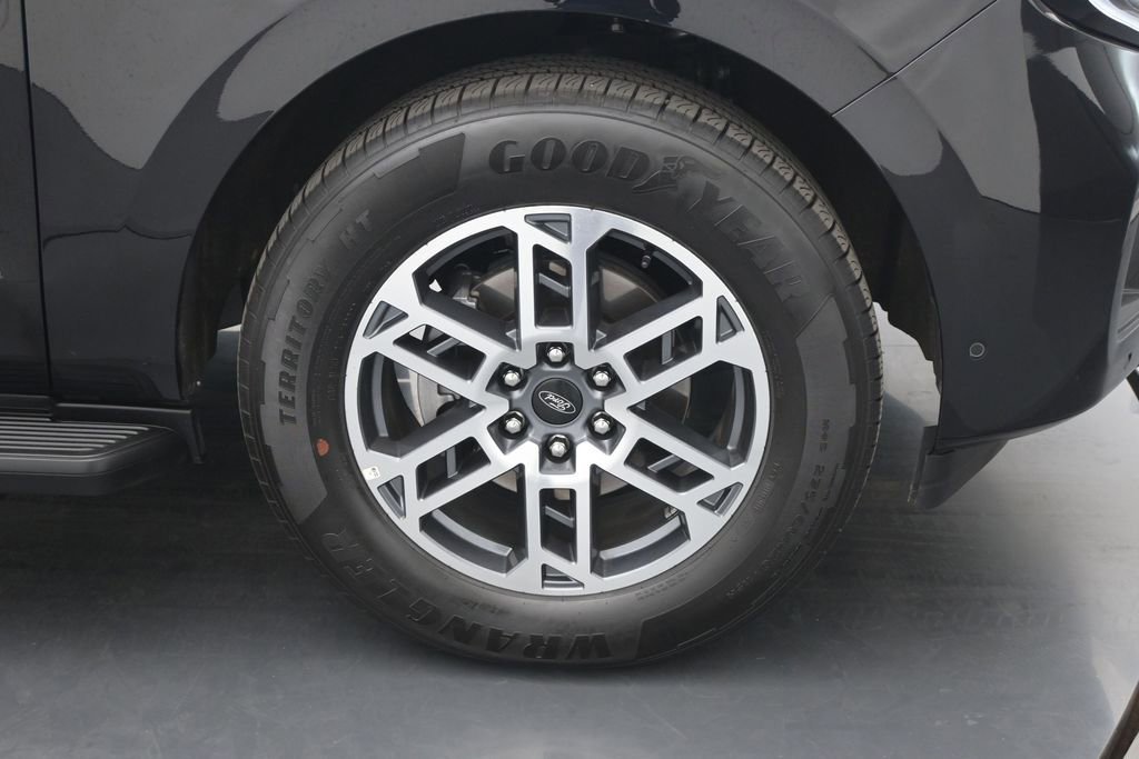 Certified 2025 Ford Expedition Active RWD image 27