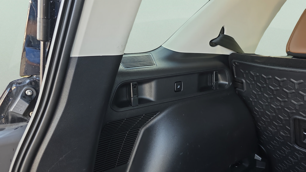 Certified 2023 Ford Bronco Sport Outer Banks AWD/4WD image 19