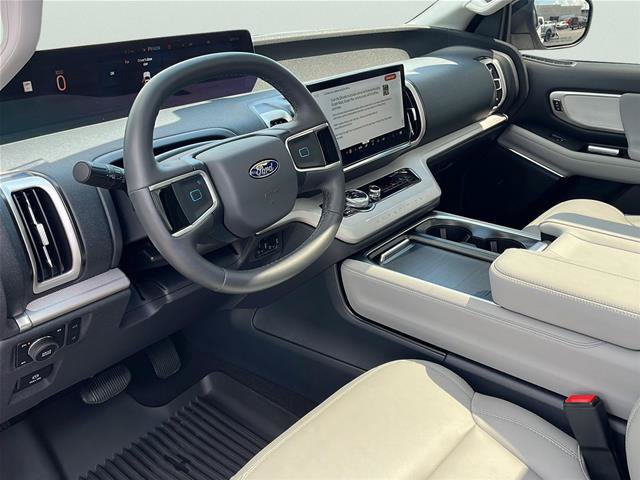 Certified 2026 Ford Expedition Active AWD/4WD image 9