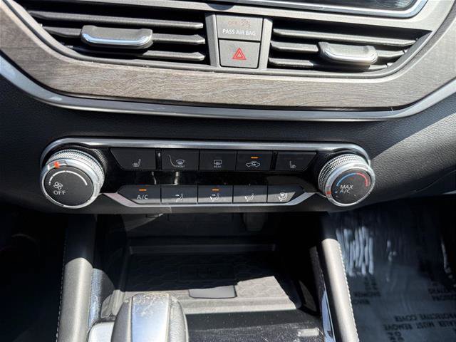 Used 2024 Nissan Altima 2.5 SV w/ SV Premium Package AWD/4WD image 10