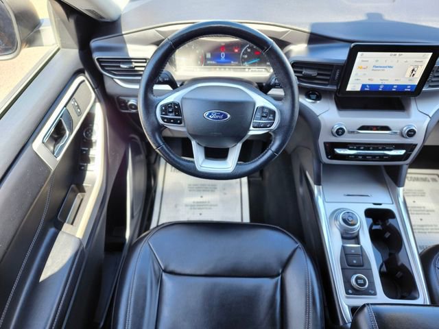 Certified 2022 Ford Explorer XLT w/ Equipment Group 202A AWD/4WD image 13