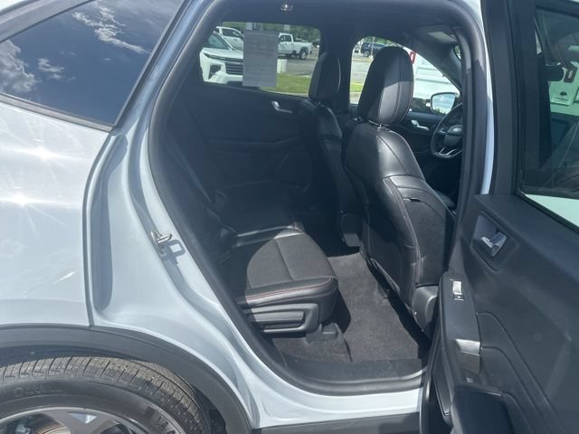 Certified 2025 Ford Escape ST-Line Select AWD/4WD image 30