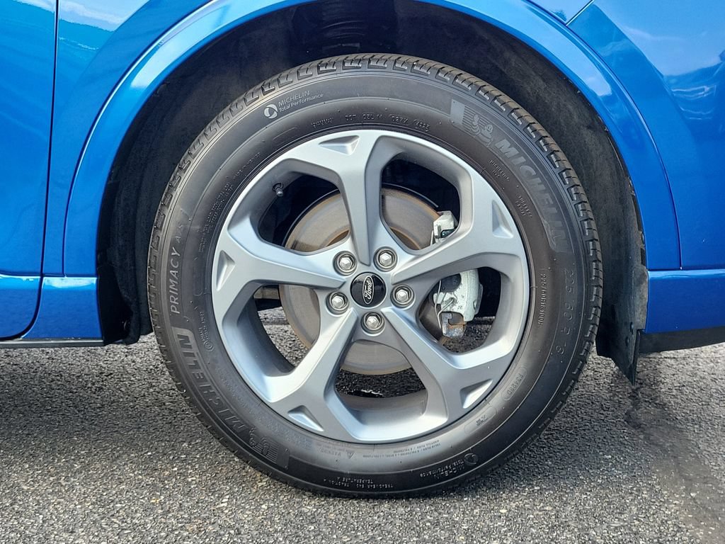 Certified 2023 Ford Escape ST-Line w/ Tech Pack #1 AWD/4WD image 9