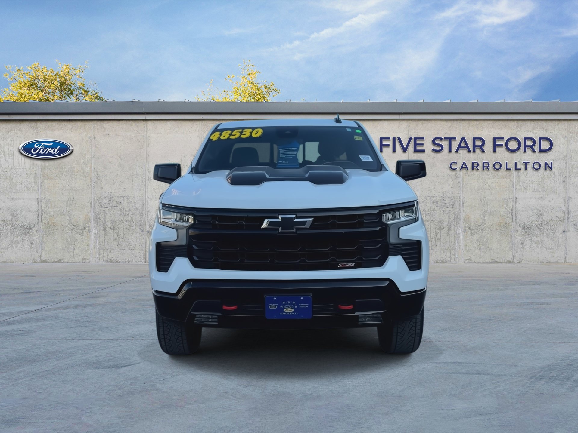 Used 2024 Chevrolet Silverado 1500 LT Trail Boss w/ Convenience Package II AWD/4WD image 3