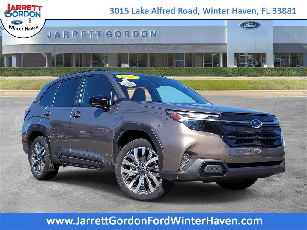 Used 2025 Subaru Forester Touring image 4