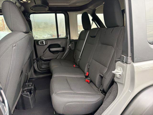 Used 2021 Jeep Wrangler Sport image 12