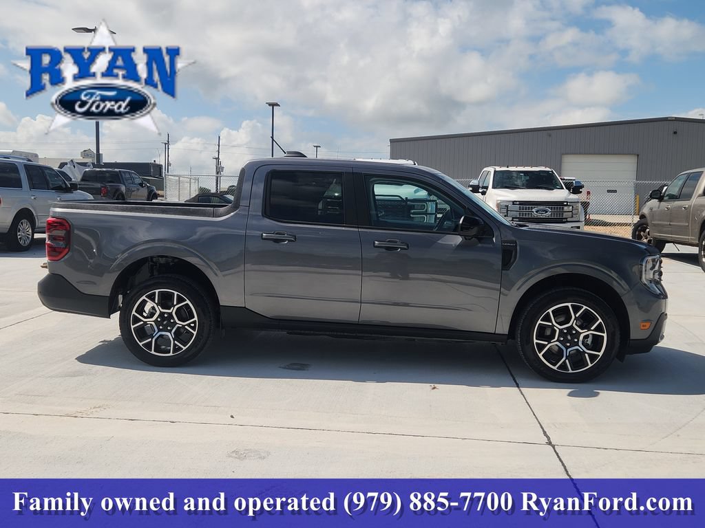 Certified 2025 Ford Maverick Lariat w/ 4K Tow Package AWD/4WD image 3
