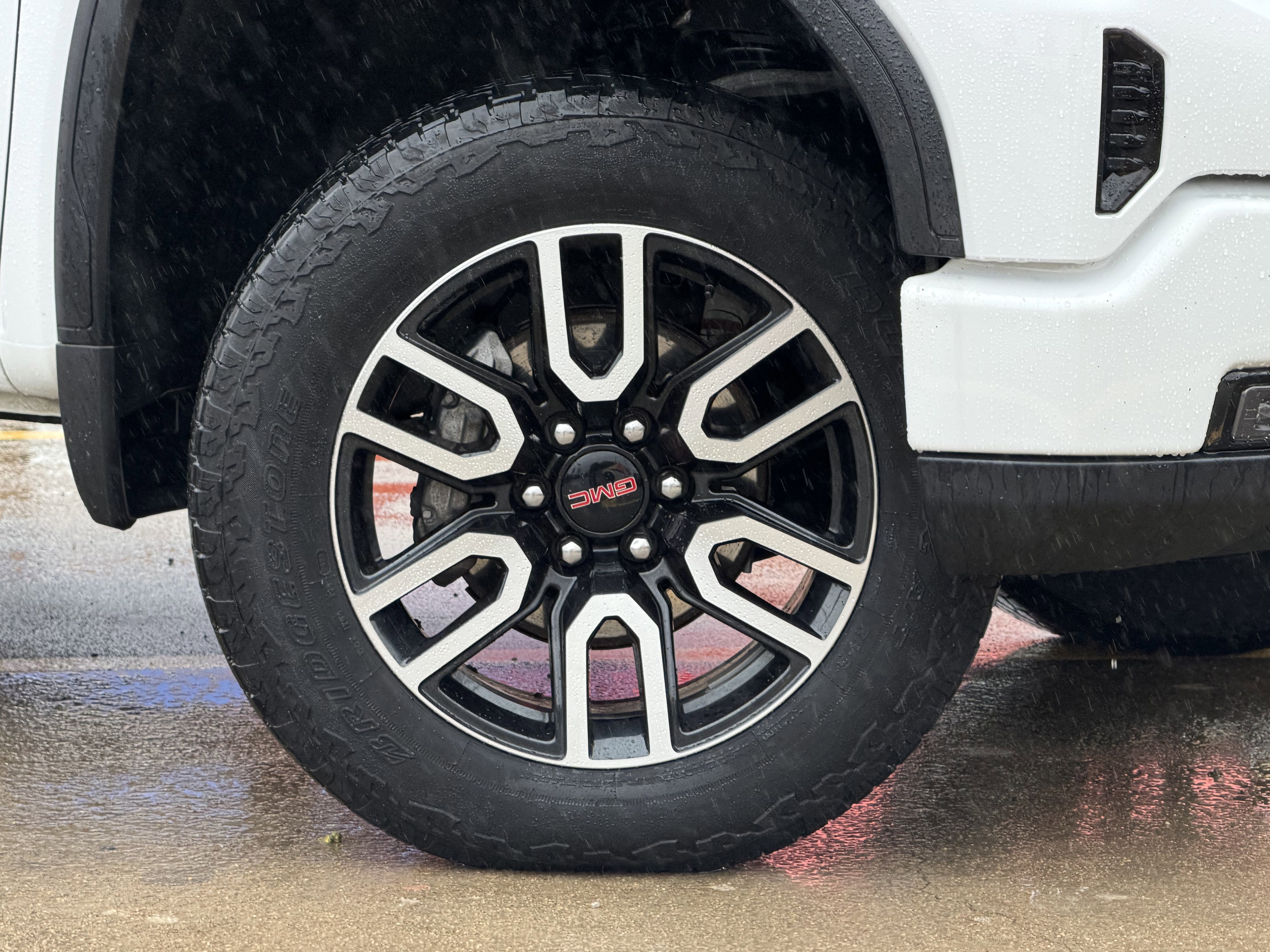 Used 2024 GMC Sierra 1500 AT4 w/ Technology Package image 8