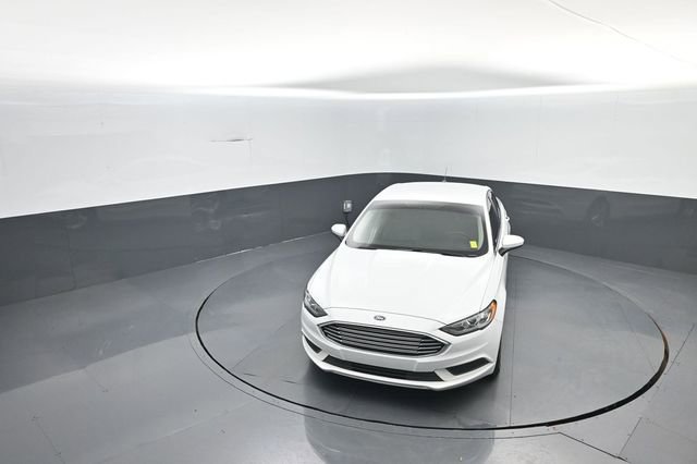 Certified 2018 Ford Fusion SE FWD image 25