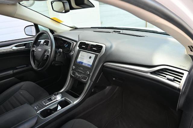 Certified 2020 Ford Fusion SE FWD image 20