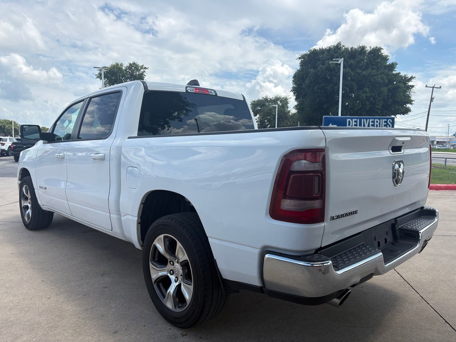 Used 2024 RAM 1500 Laramie RWD image 5