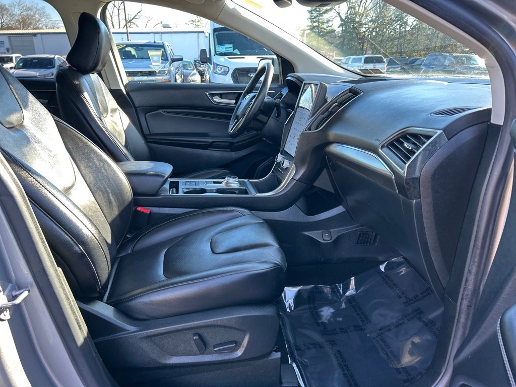 Certified 2022 Ford Edge Titanium image 17
